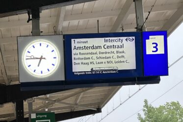 Im Zug nach Amsterdam