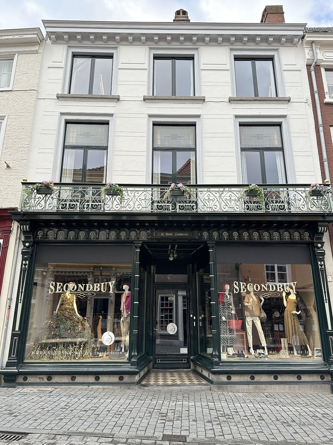 second hand laden in Bergen op Zoom