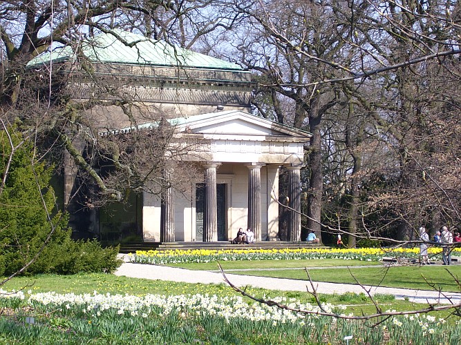 herrenhausen-mausoleum