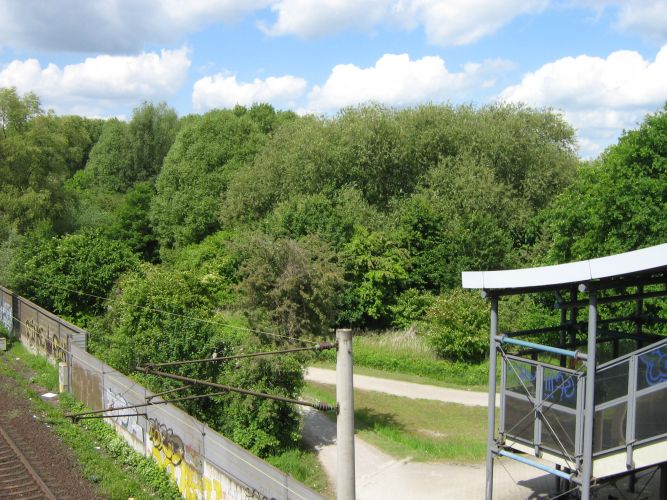 Brachfläche am S-Bahnhof