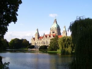 Neues Rathaus - Die Verwaltungszentrale für die Stadtbezirke in Hannover