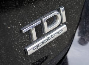 Viele moderne Dieselmotoren erzeugen durch die höhere Verdichtung und Verbrennungstemperatur mehr Stickoxide als 25 Jahre alte Euro 1 Diesel-Pkws.