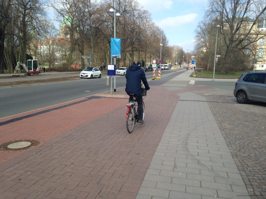 Radweg-Farbe wechsle dich!