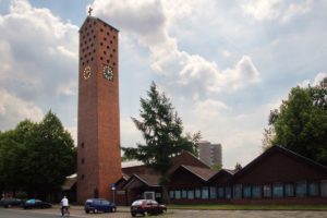 Epiphaniaskirche im Stadtteil Sahlkamp