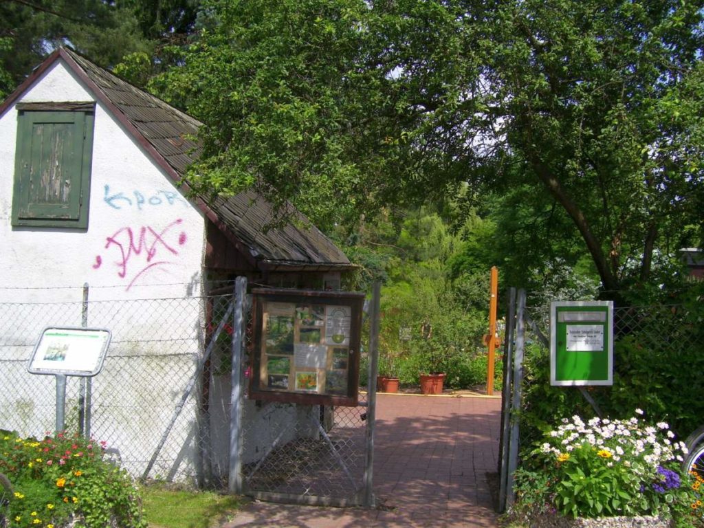 Eingang zum Schulgarten