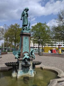 Gänselieselbrunnen