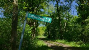 Golfplatzweg