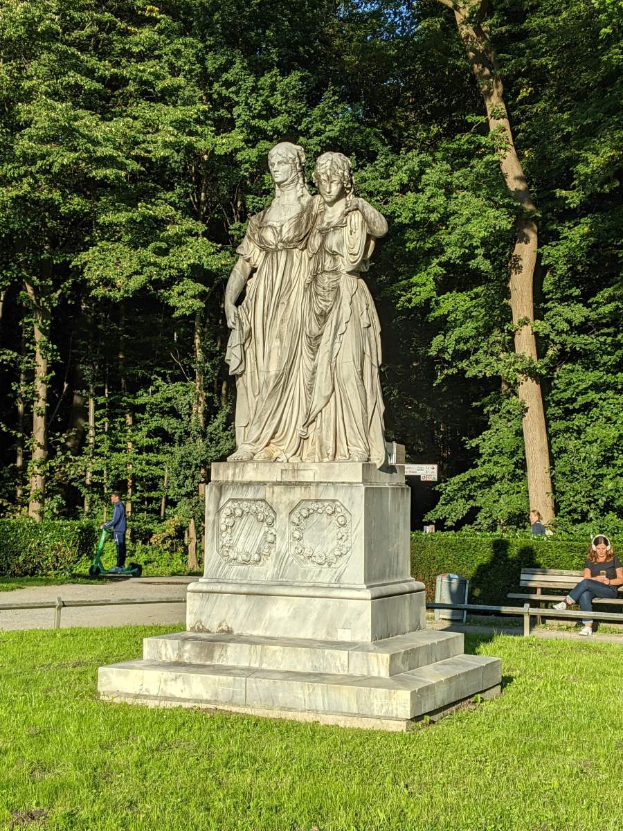 Königinnendenkmal