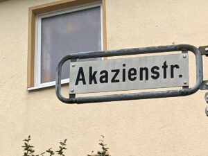Akazienstraße (Straßenschild)