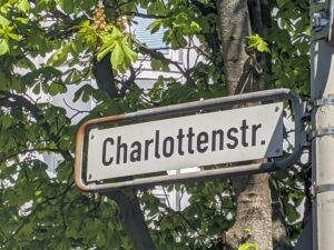 Charlottenstraße (Straßenschild)
