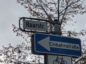 Haarstraße (Straßenschild)