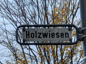 Holzwiesen (Straßenschild)
