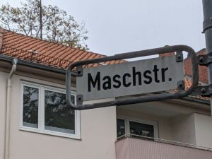 Maschstraße (Straßenschild)