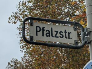 Pfalzstraße (Straßenschild)