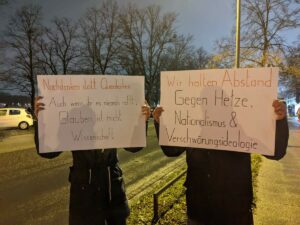 Gegenprotest am Rand der Veranstaltung