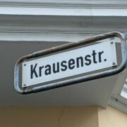 Krausenstraße (Straßenschild)