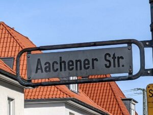 Aachener Straße (Straßenschild)