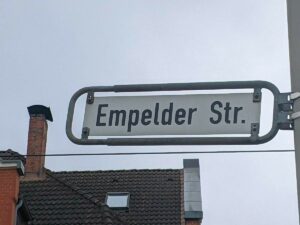 Empelder Straße (Straßenschild)