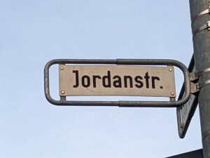 Jordanstraße (Straßenschild)