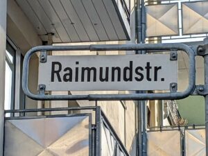 Raimundstraße (Straßenschild)
