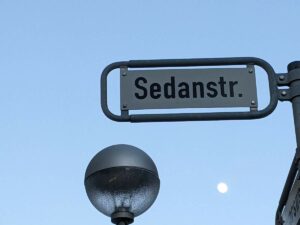 Sedanstraße (Straßenschild)