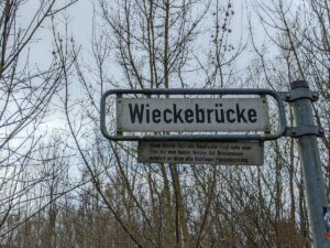 Wieckebrücke (Straßenschild)