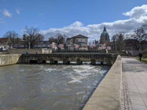 Fussgängerbrücke Flusswasserkunst