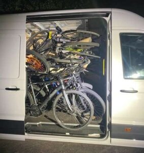 Transporter mit gestohlenen Fahrrädern