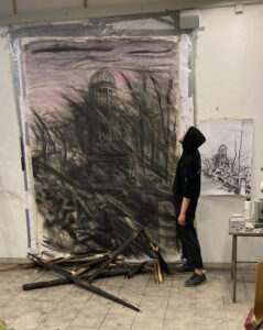 Jonathan Gesche in einer Arbeitssituation