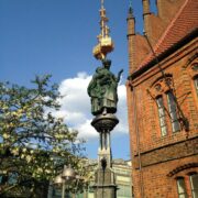 Figuren auf dem Hasebrunnen