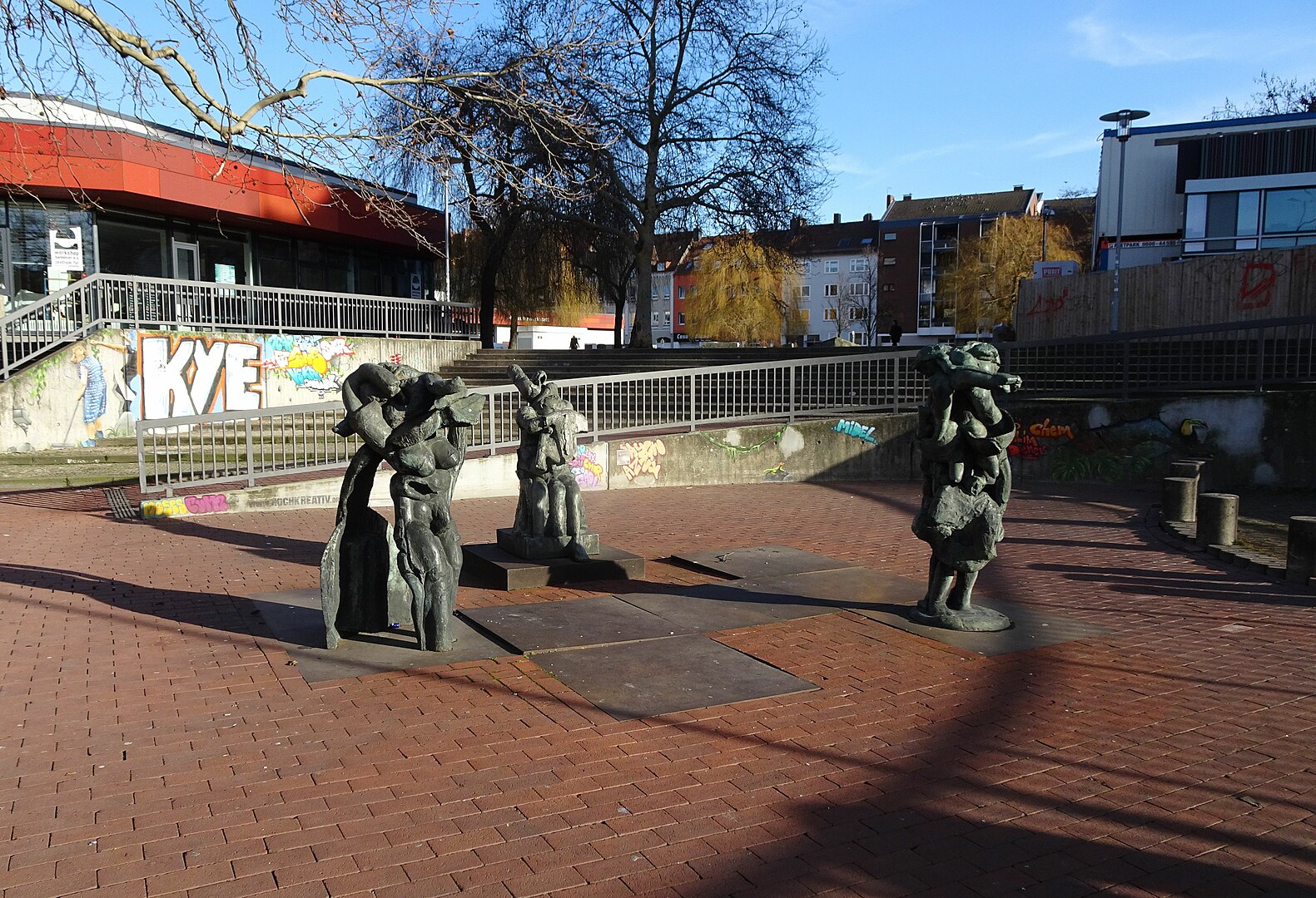 Die Frauen von Messina auf dem Andreas-Hermes-Platz