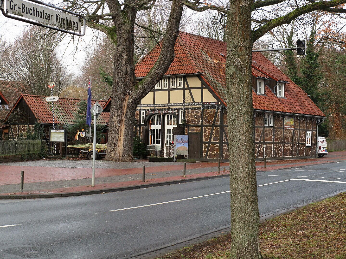 Outbax Spirit am Groß-Buchholzer Kirchweg