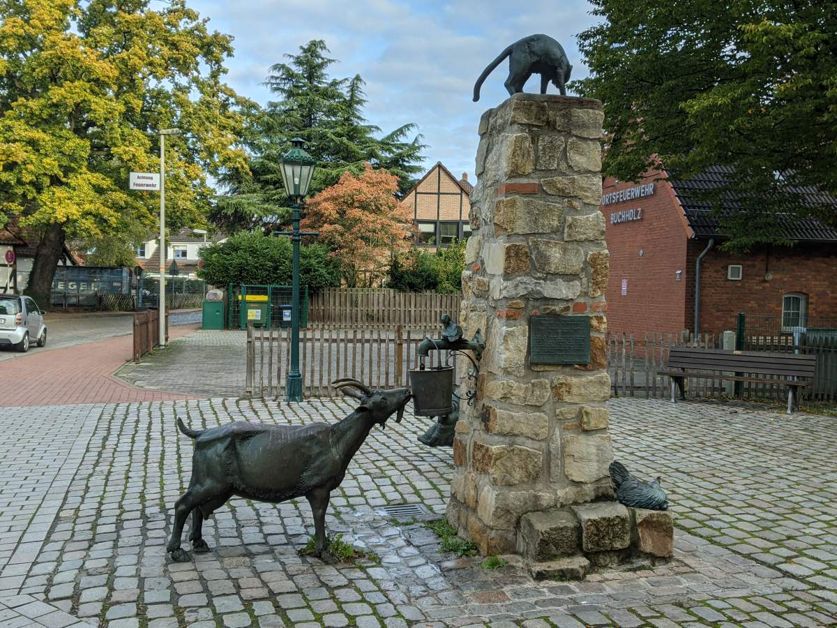 Groß-Buchholzer Dorfbrunnen