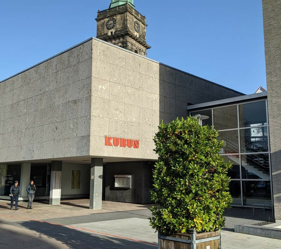 Galerie Kubus und die Aegidienkirche