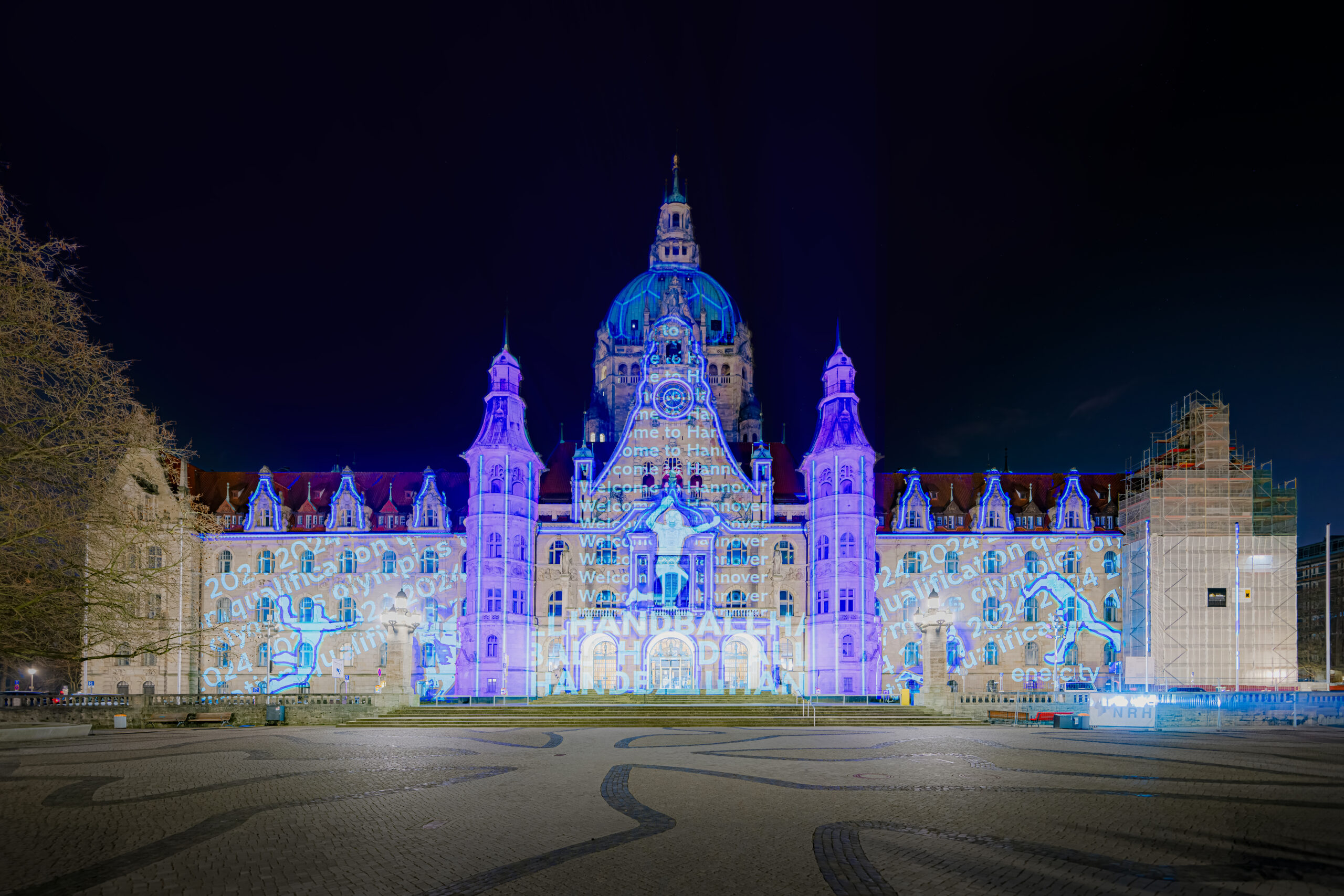 Illuminiertes Rathaus