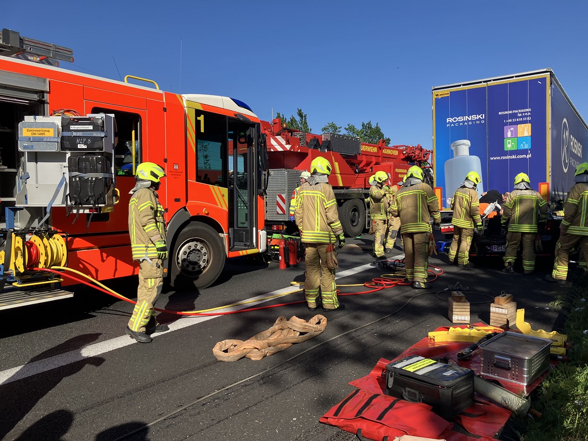 Die Feuerwehr Hannover im Einsatz auf der A2