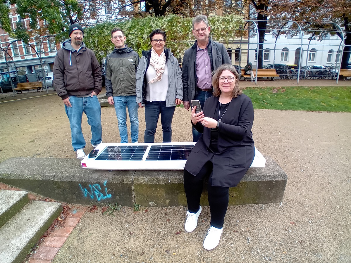 Solarbank v.l.n.r. Felix Mönkemeyer, Michael Werner, Andrea Weinhold-Klotzbach, Rainer Tepe, Anja Ritschel