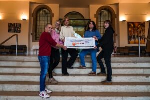 v.l.n.r.: Jan Raphael (eichels), Stefanie Eichel (eichels), Gwendolin von der Osten (PD Hannover), Zübeyde Demirkol (Mädchenhaus Hannover), Milena Pöschke (Mädchenhaus Hannover)