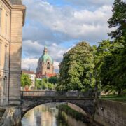 Hohes Ufer am Leineschloss