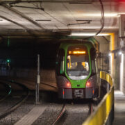 Üstra Stadtbahn an der Haltestelle Mühlenberger Markt