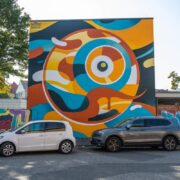 Hola Utopia - an der Hauswand